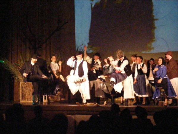 A Csökmői sárkányhúzás